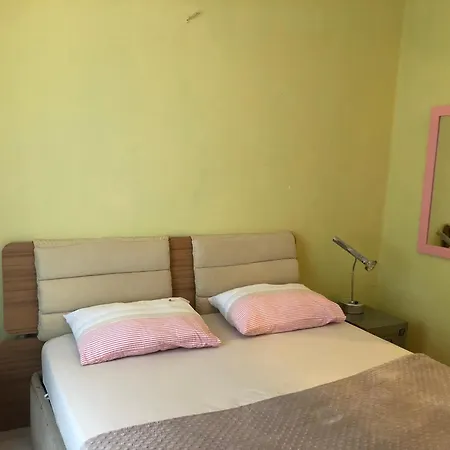 Merkez Muethis Lokasyon Ayri Mutfakli * Antalya