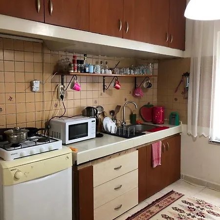 Merkez Muethis Lokasyon Ayri Mutfakli Apartment Antalya