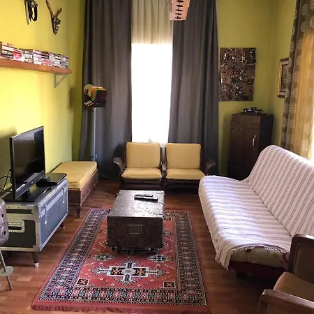 Apartment Merkez Muethis Lokasyon Ayri Mutfakli Antalya